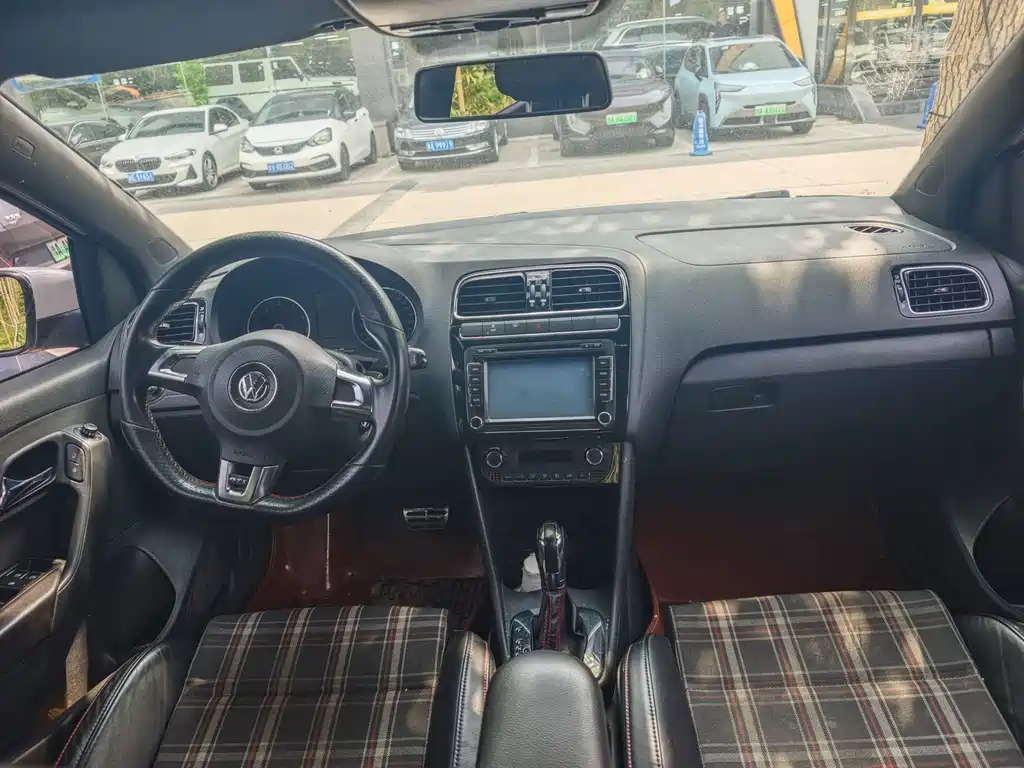 Volkswagen Polo 2013