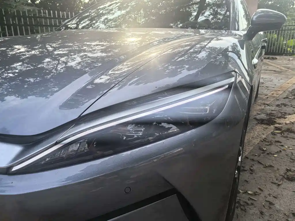 BYD Han L 2025
