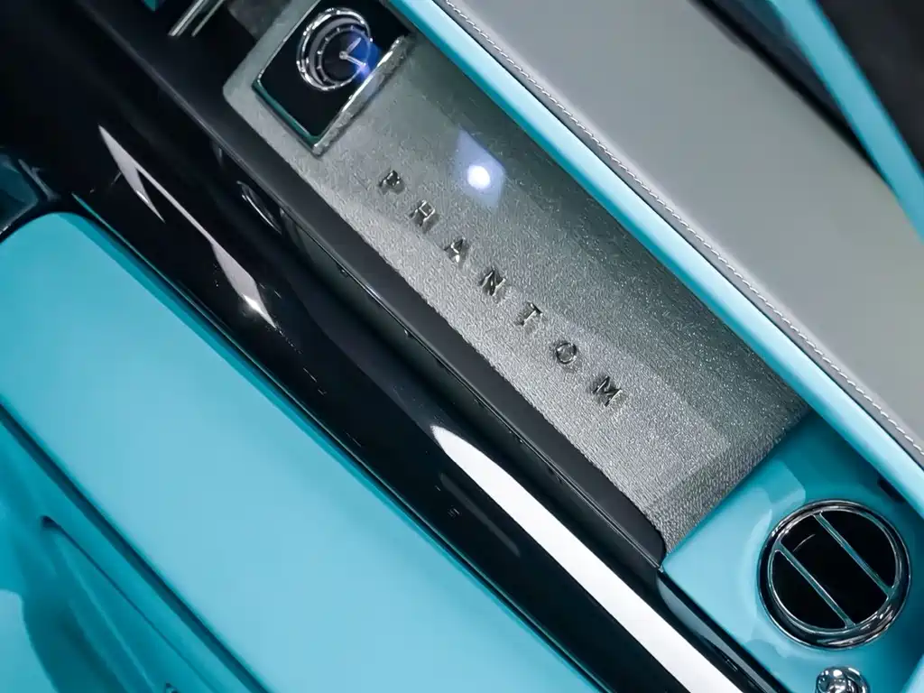 Rolls-Royce Phantom 2020 — фото 9