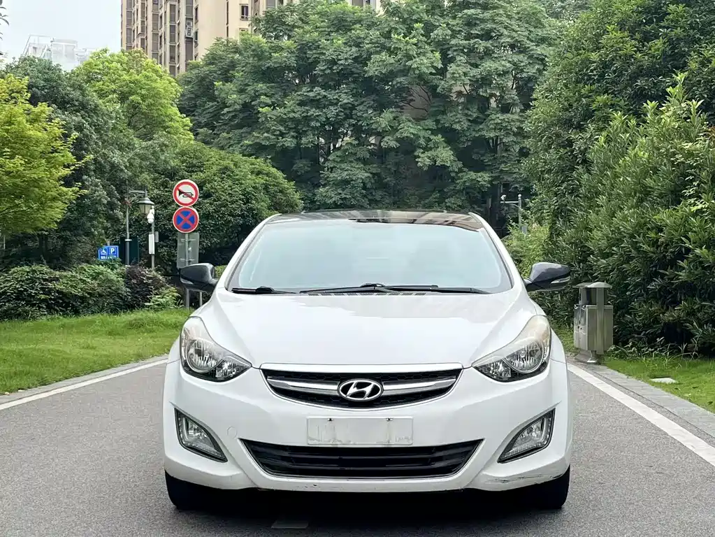 Hyundai Elantra Langdong 2015