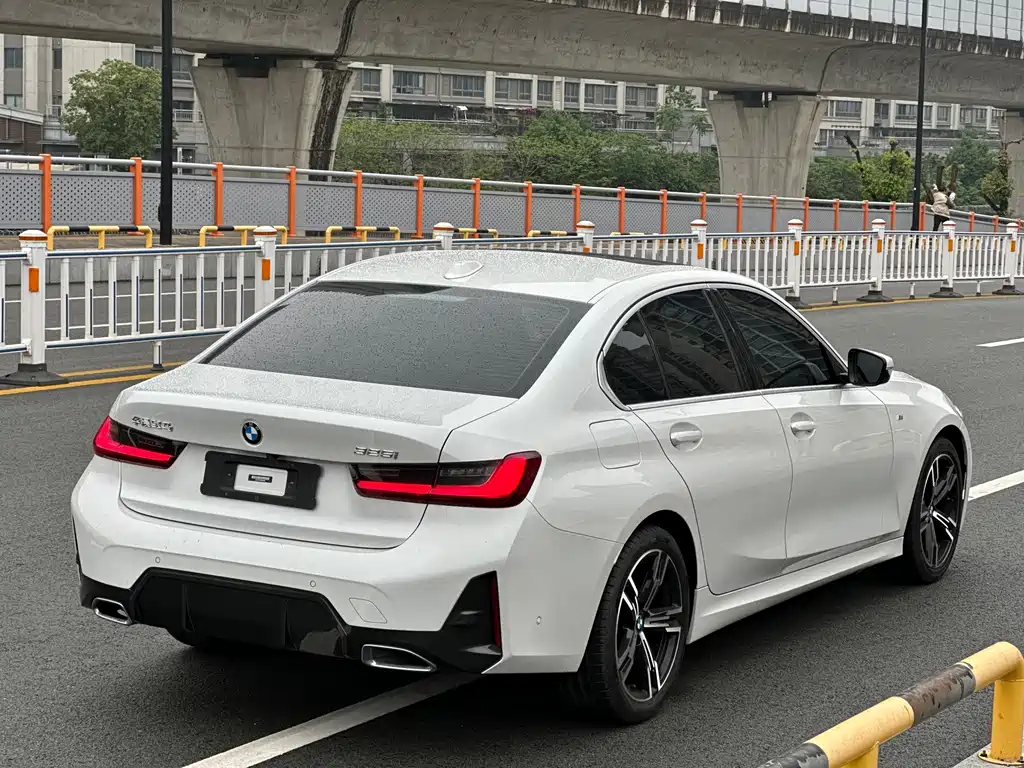 BMW 3 Series 2023 — фото 14