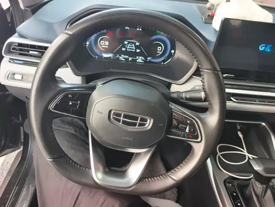 Geely Emgrand 2023 — фото 15