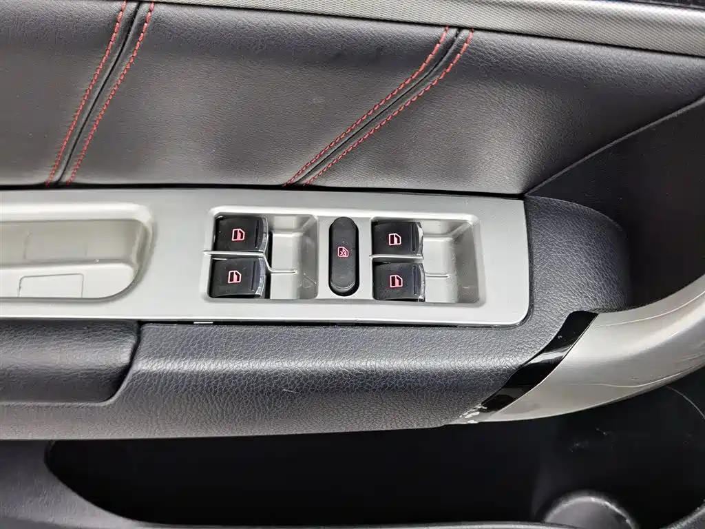 Haval H6 2015 — фото 9