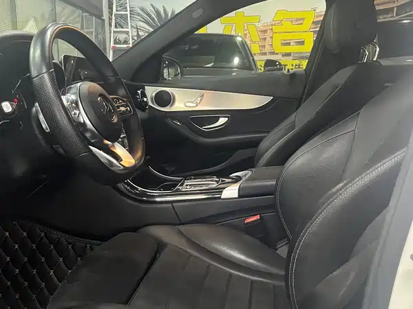 Mercedes-Benz C-Class 2019