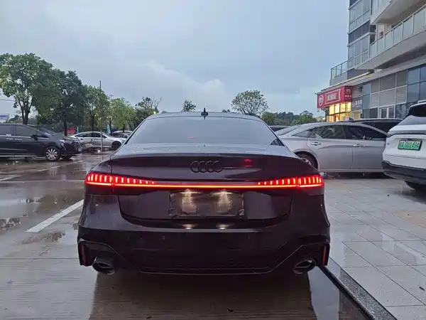 Audi A7L 2024