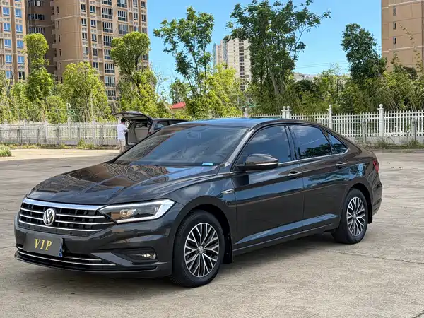 Volkswagen Sagitar 2021