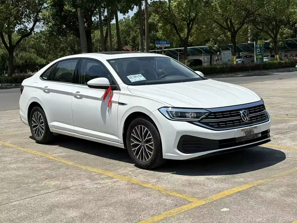 Volkswagen Sagitar 2024