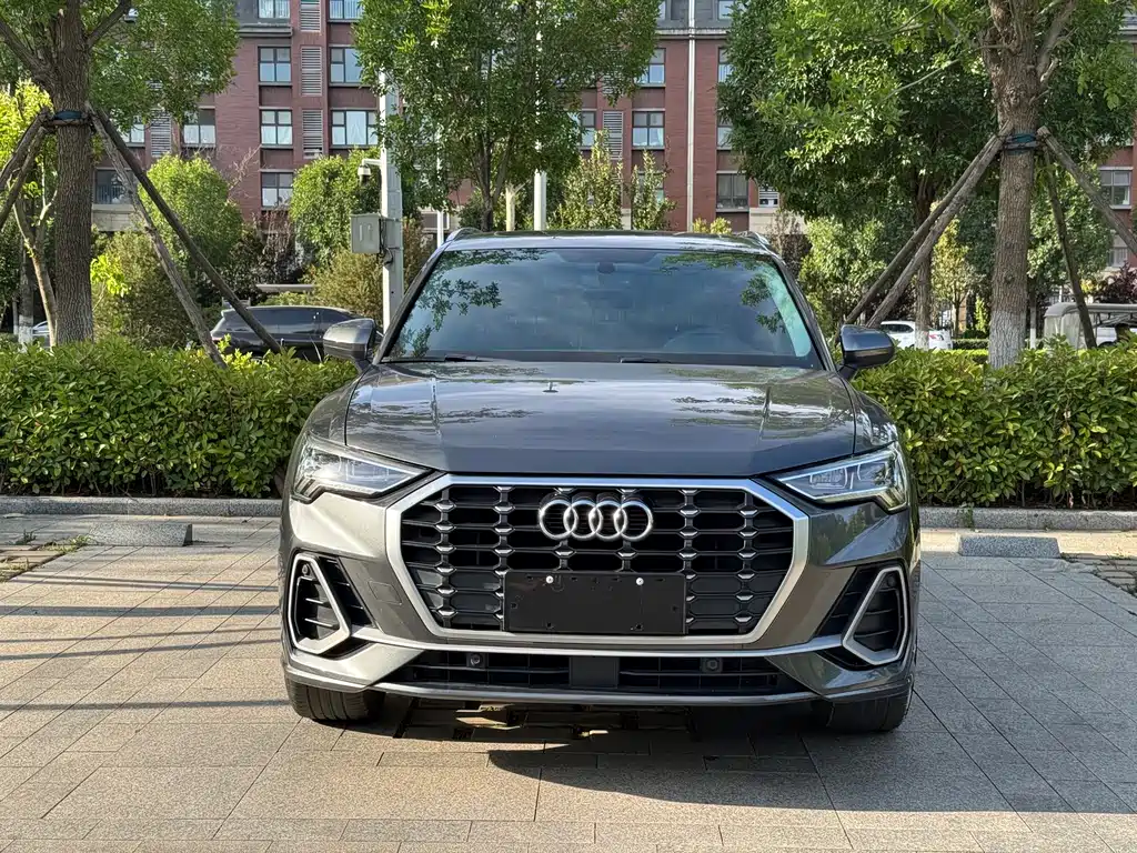 Audi Q3 2021