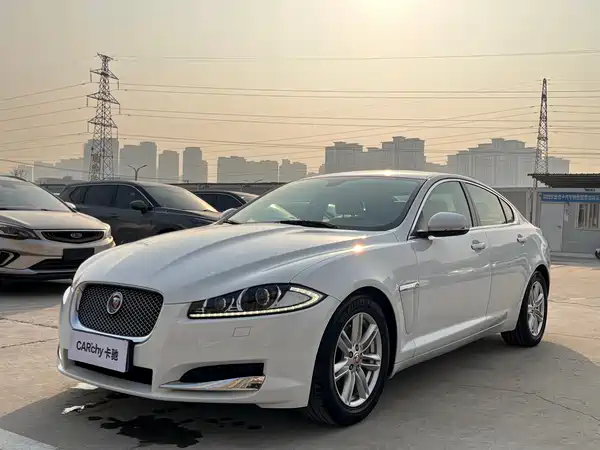 Jaguar XF 2014