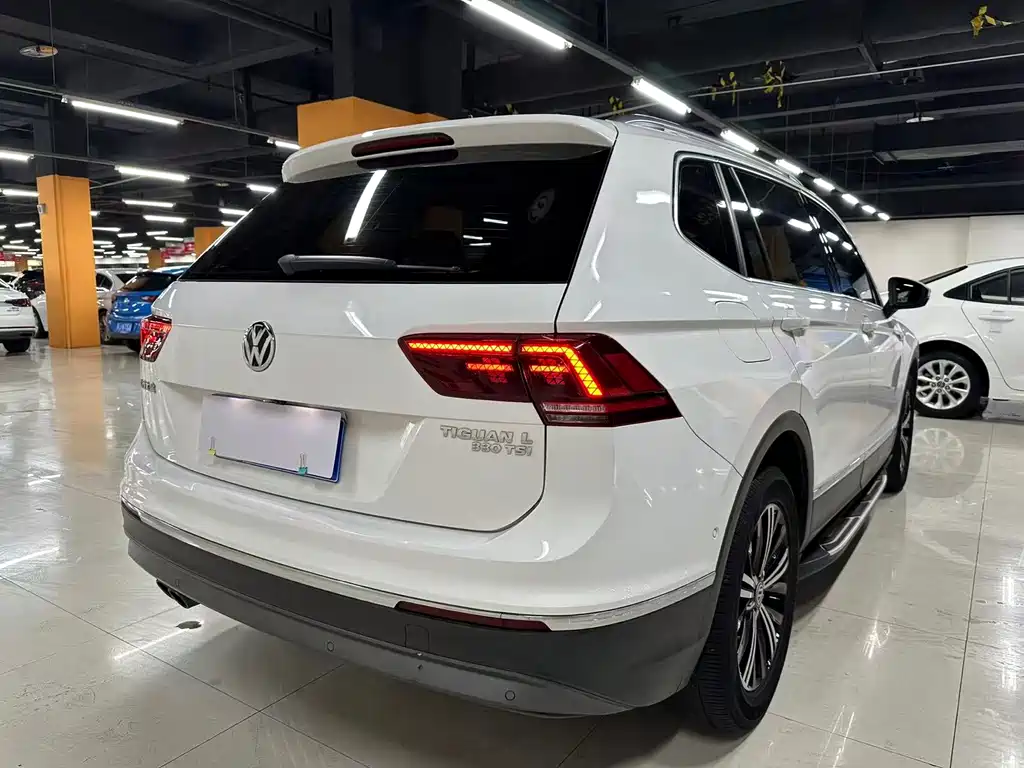 Volkswagen Tiguan L 2018 — фото 17