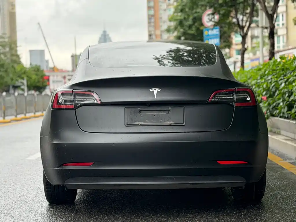 Tesla Model 3 2020 — фото 13