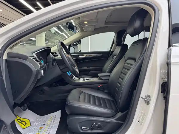 Ford Mondeo 2021