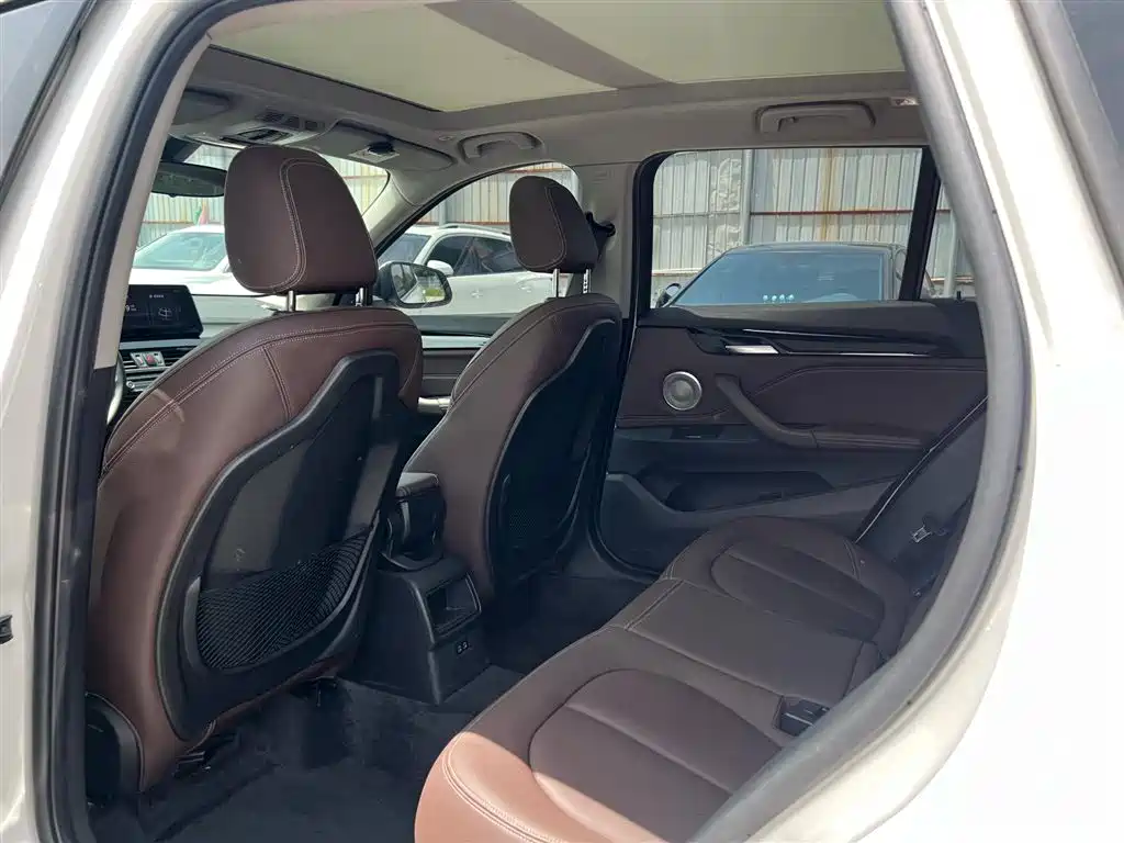 BMW X1 2022 — фото 13