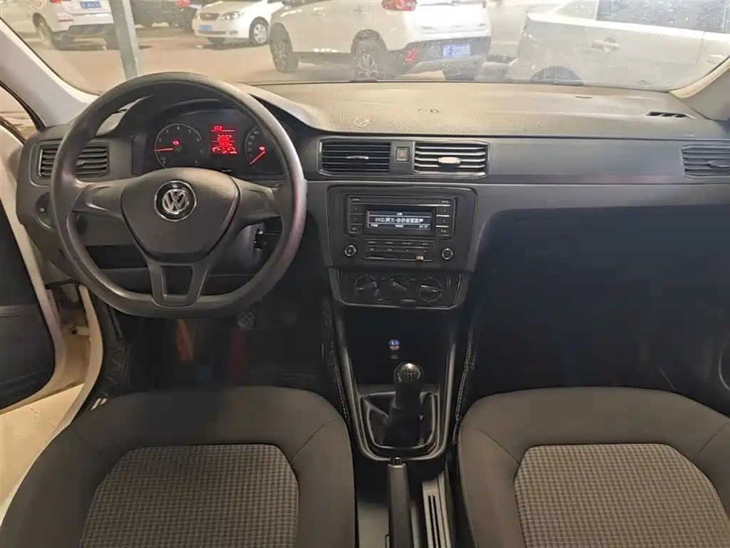 Volkswagen Santana 2018 — фото 10