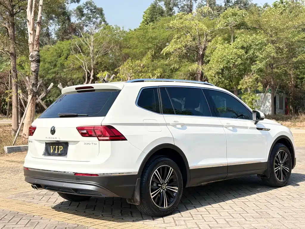 Volkswagen Tiguan L 2021 — фото 10