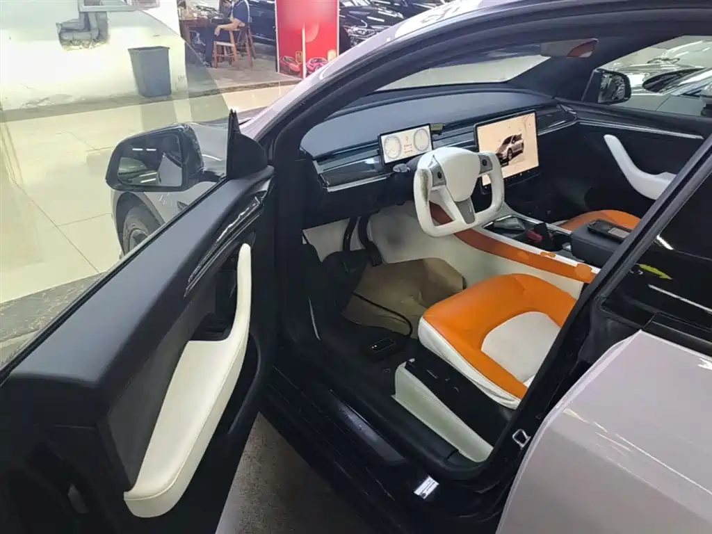 Tesla Model Y 2022 — фото 15