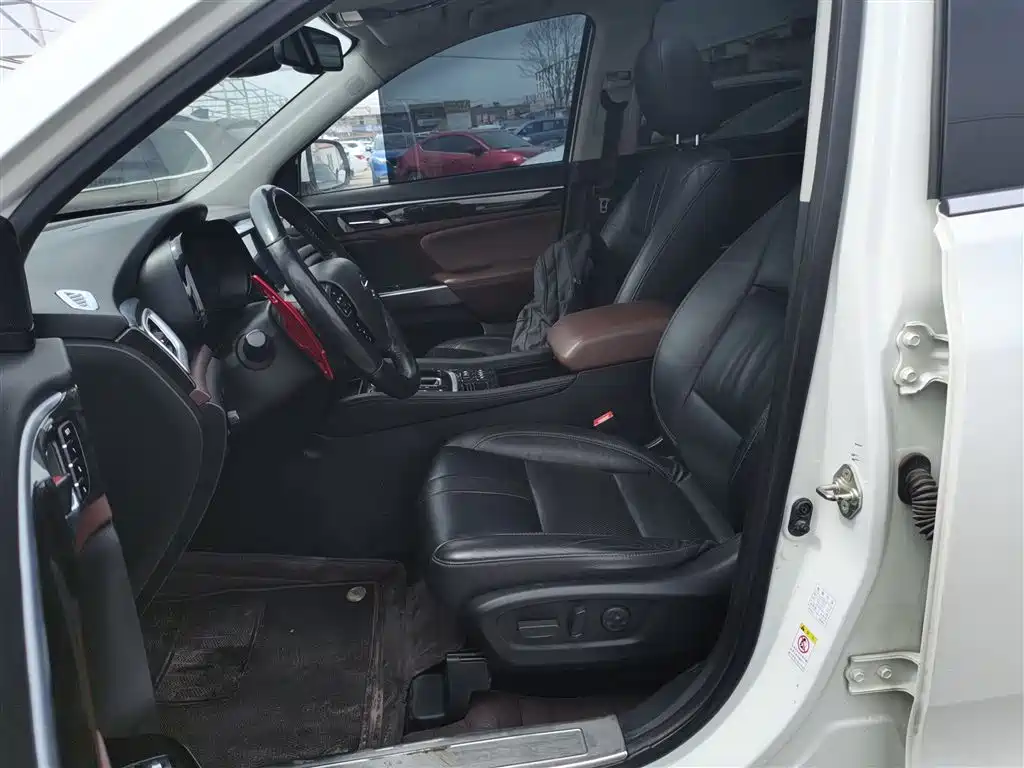 GAC Motor Trumpchi GS8 2018 — фото 15