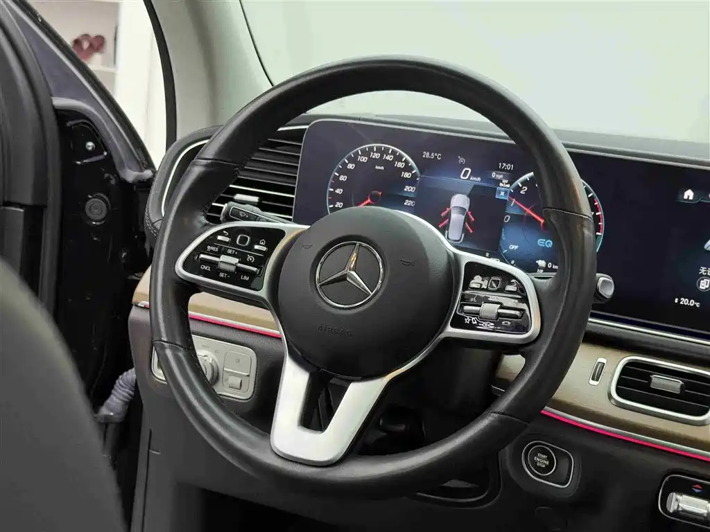 Mercedes-Benz GLE New Energy 2022 — фото 13