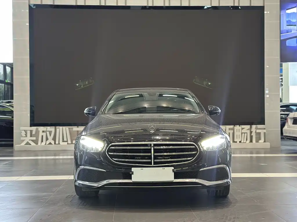 Mercedes-Benz E-Class 2022 — фото 2