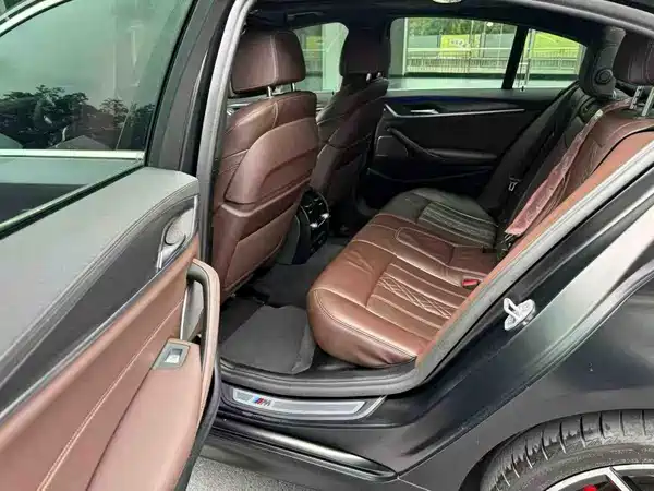 BMW 5 Series 2022