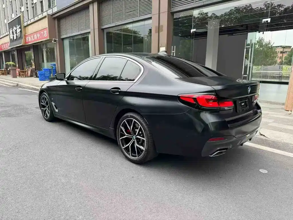 BMW 5 Series 2022