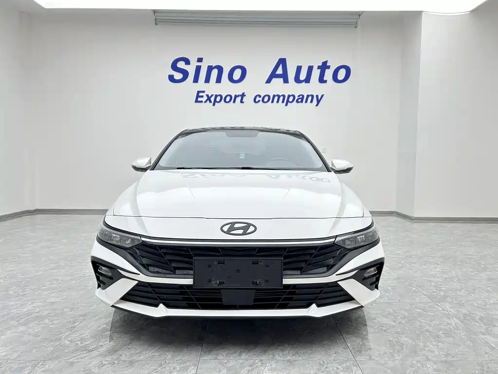 Hyundai Elantra 2023