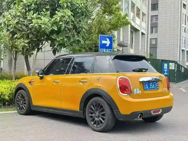MINI 2015