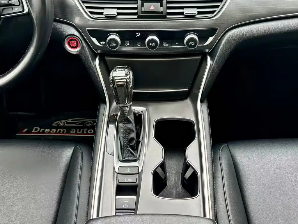 Honda Accord 2020 — фото 13