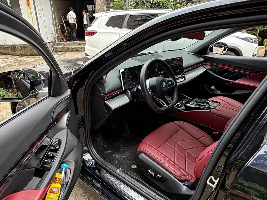 BMW 5 Series 2025