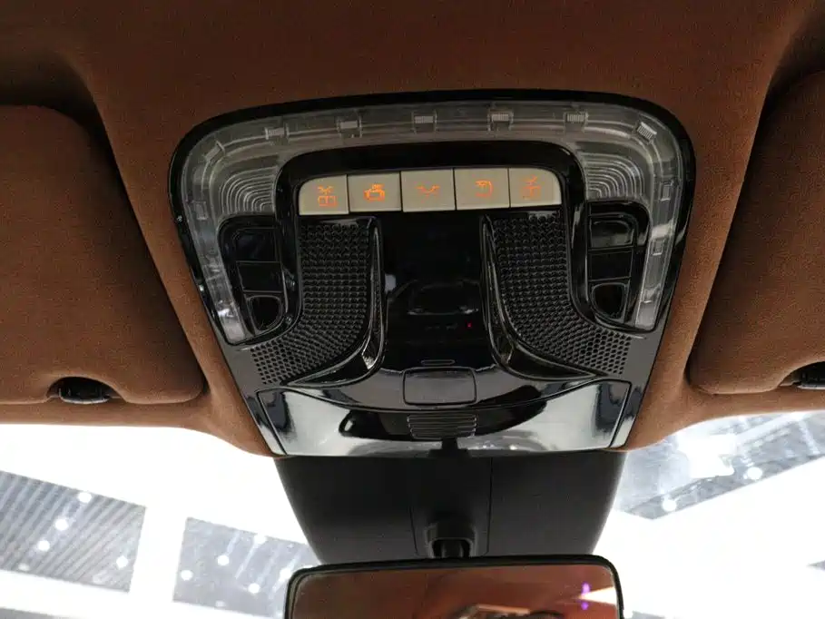 Mercedes-Benz Vito 2022 — фото 15