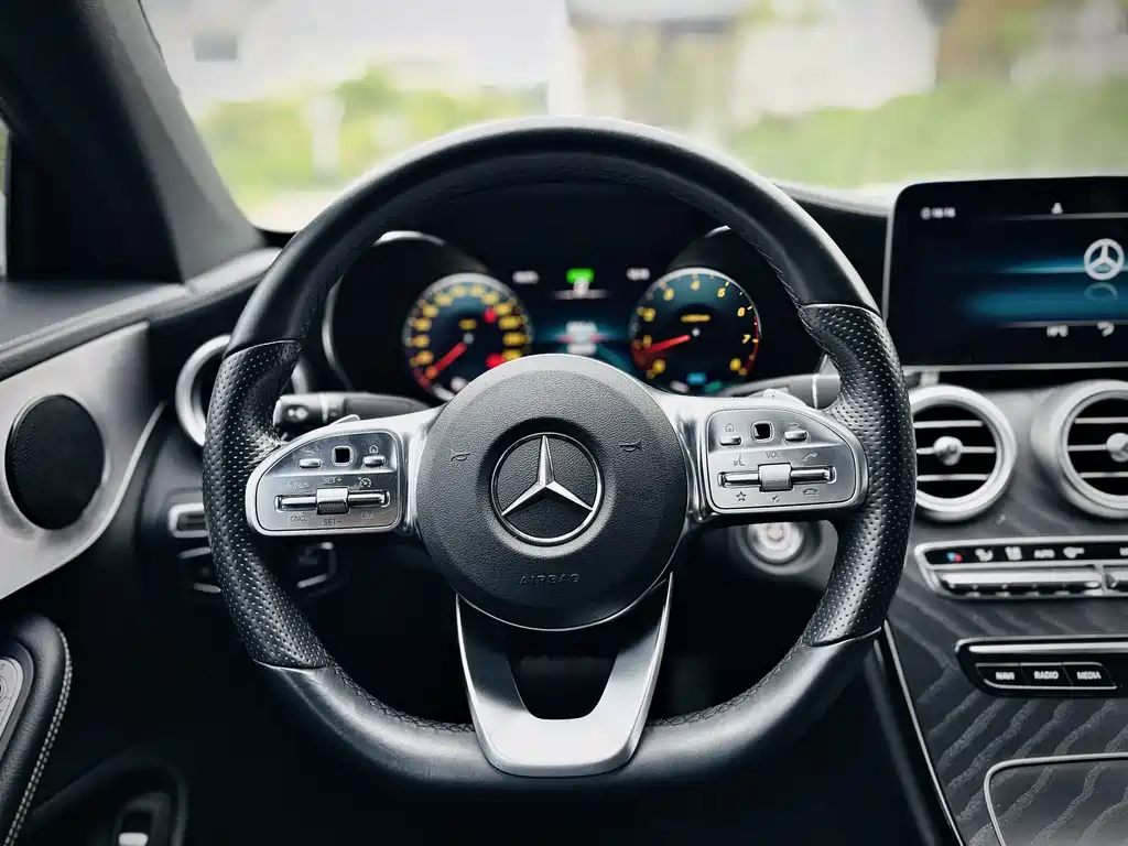 Mercedes-Benz C-Class 2021 — фото 11