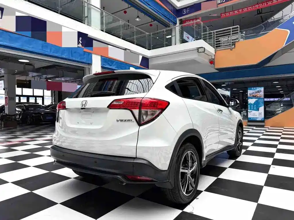 Honda Vezel 2022 — фото 14
