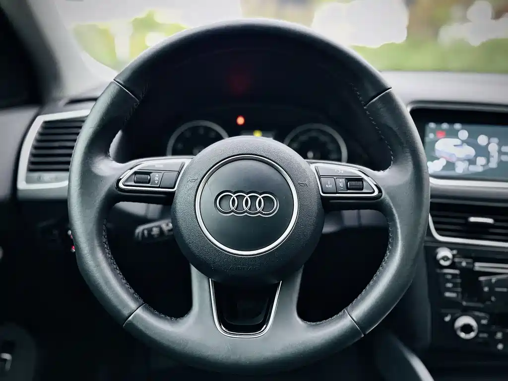 Audi Q5 2017 — фото 11