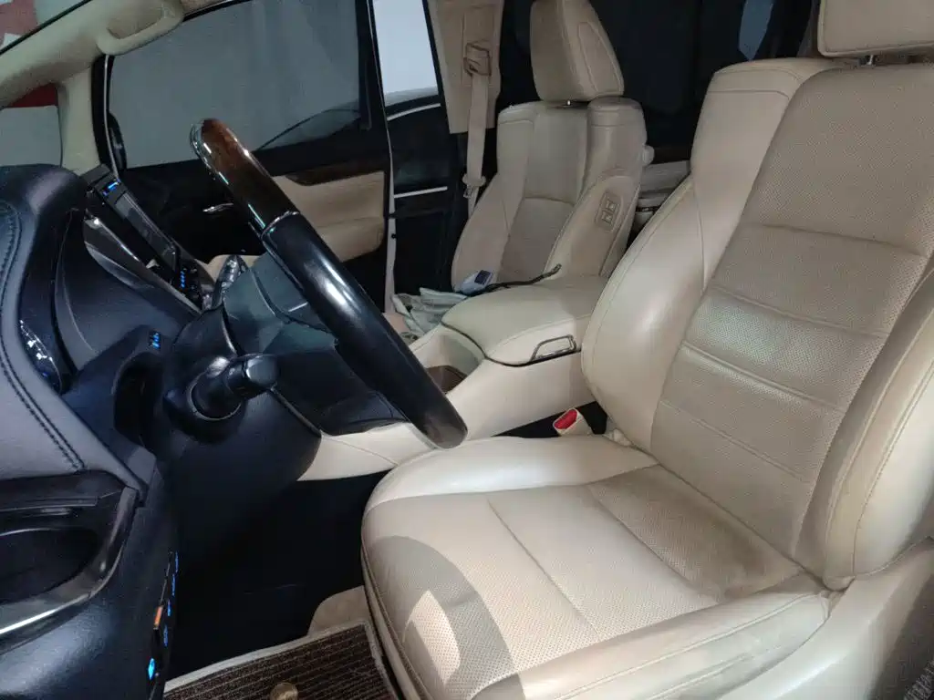 Toyota Alphard 2016 — фото 8