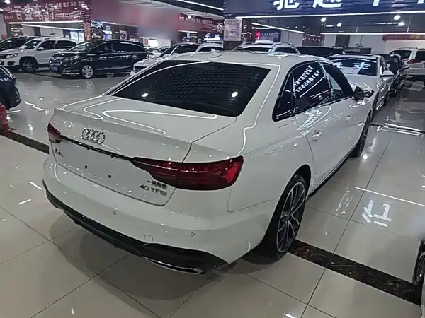 Audi A4L 2024