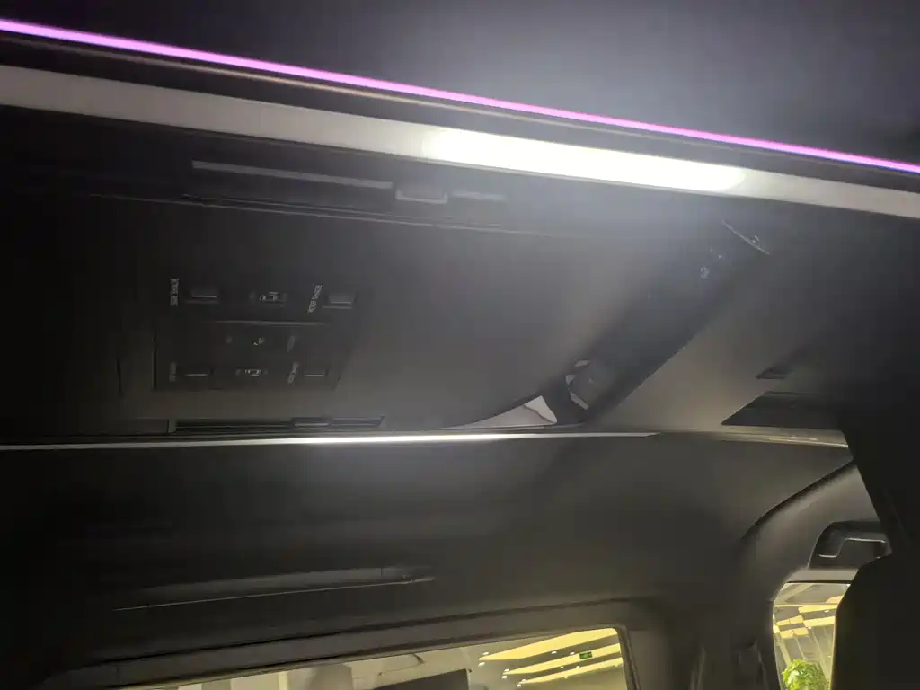 Toyota Alphard 2025 — фото 17