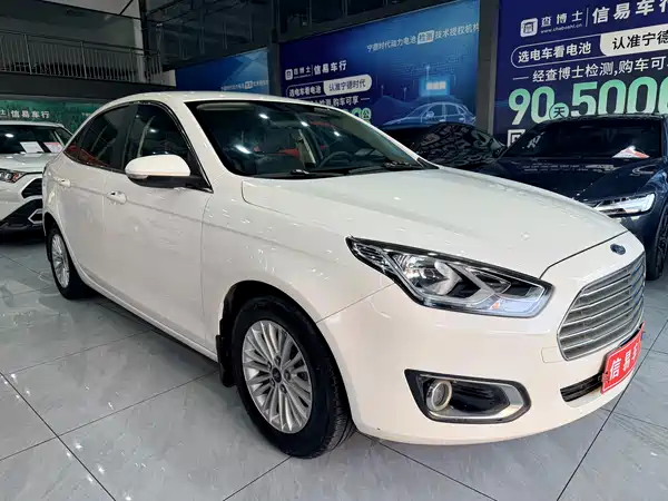 Ford Escort 2015