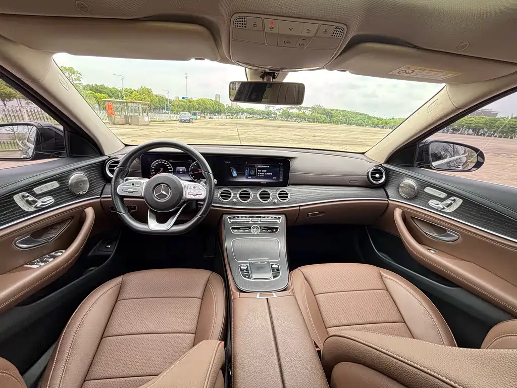 Mercedes-Benz E-Class 2020 — фото 10