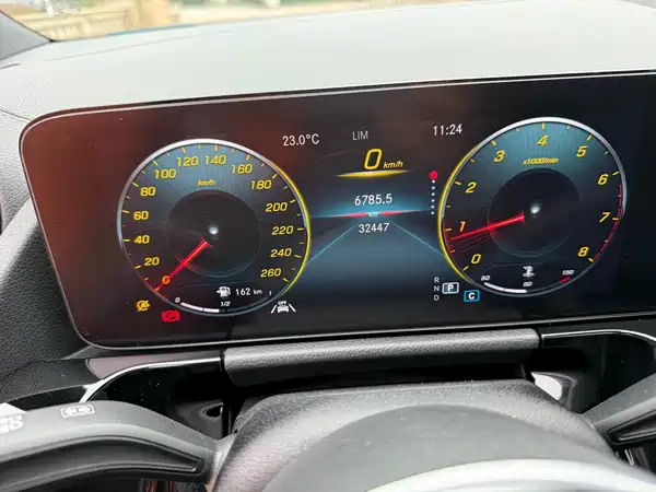 Mercedes-Benz GLA 2023