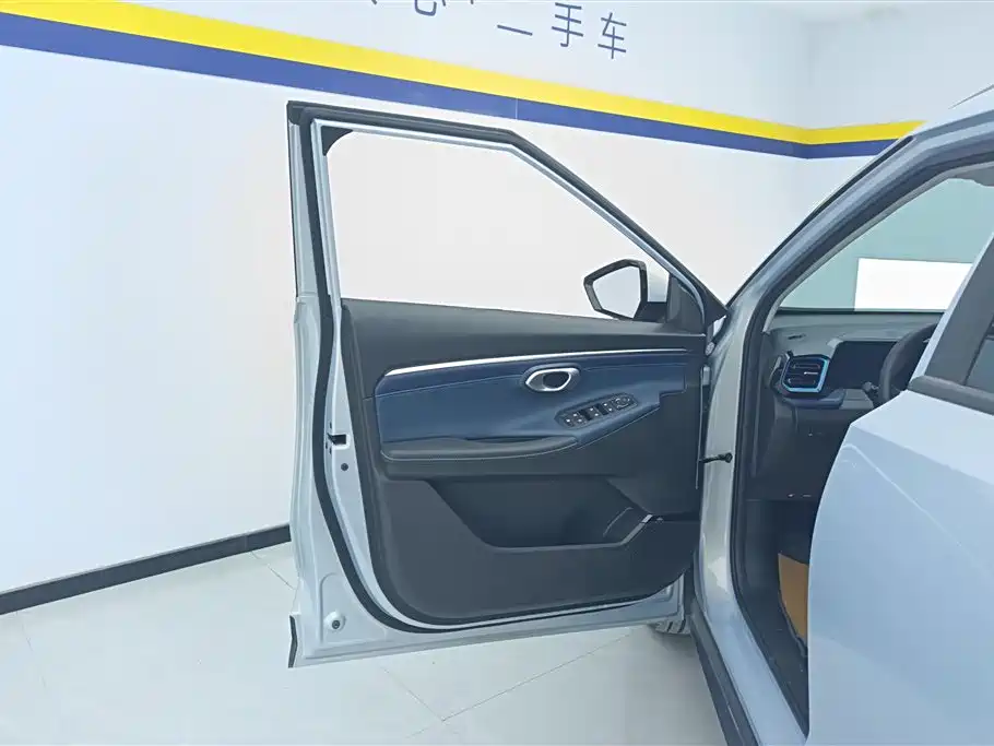 GAC Motor Trumpchi GS3 2025 — фото 7