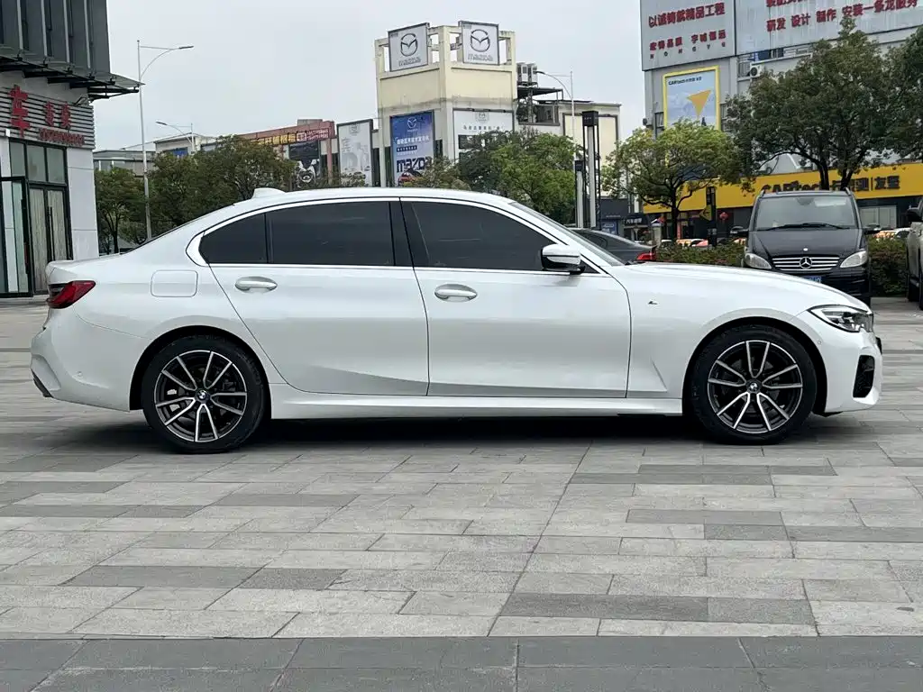 BMW 3 Series 2020