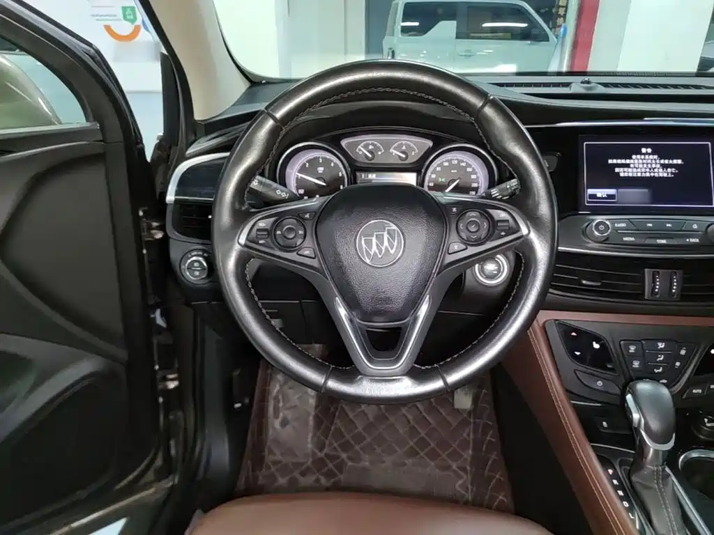 Buick Envision Plus 2018 — фото 11