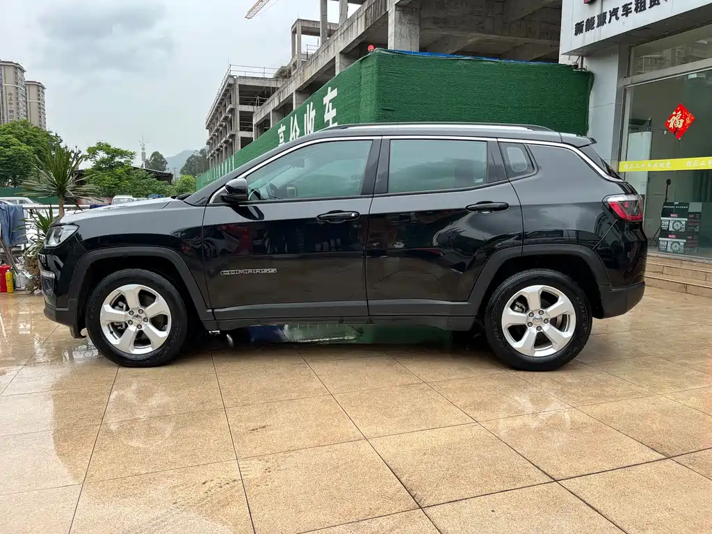 Jeep Compass 2020 — фото 9