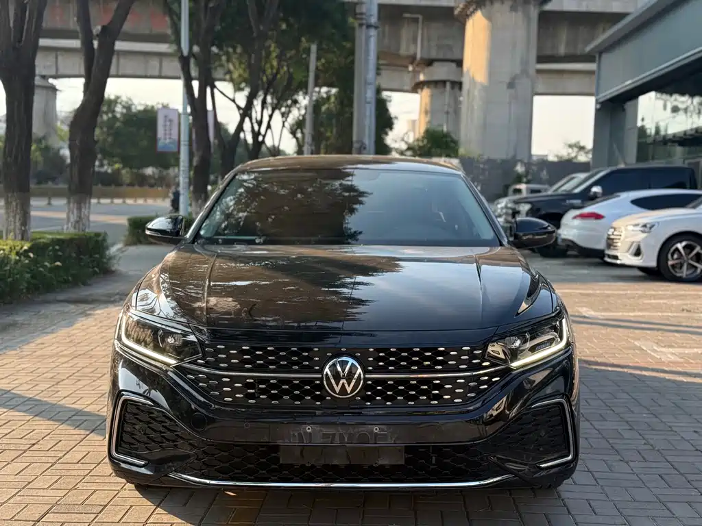 Volkswagen Passat 2022