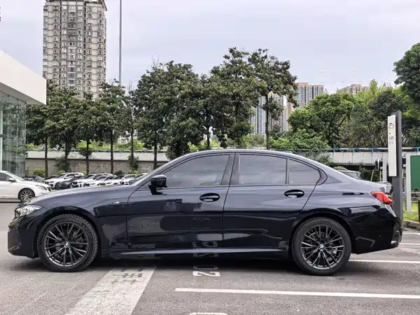 BMW 3 Series 2024