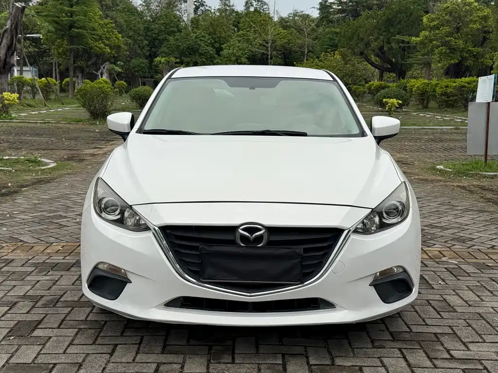 Mazda 3 Axela 2014 — фото 3