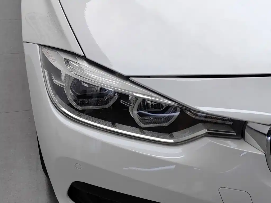 BMW 3 Series 2016