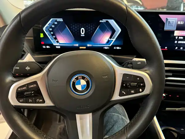 BMW i3 2024