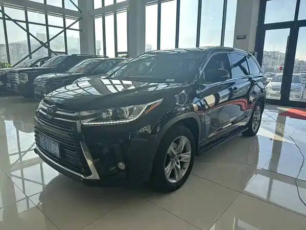 Toyota Highlander 2018