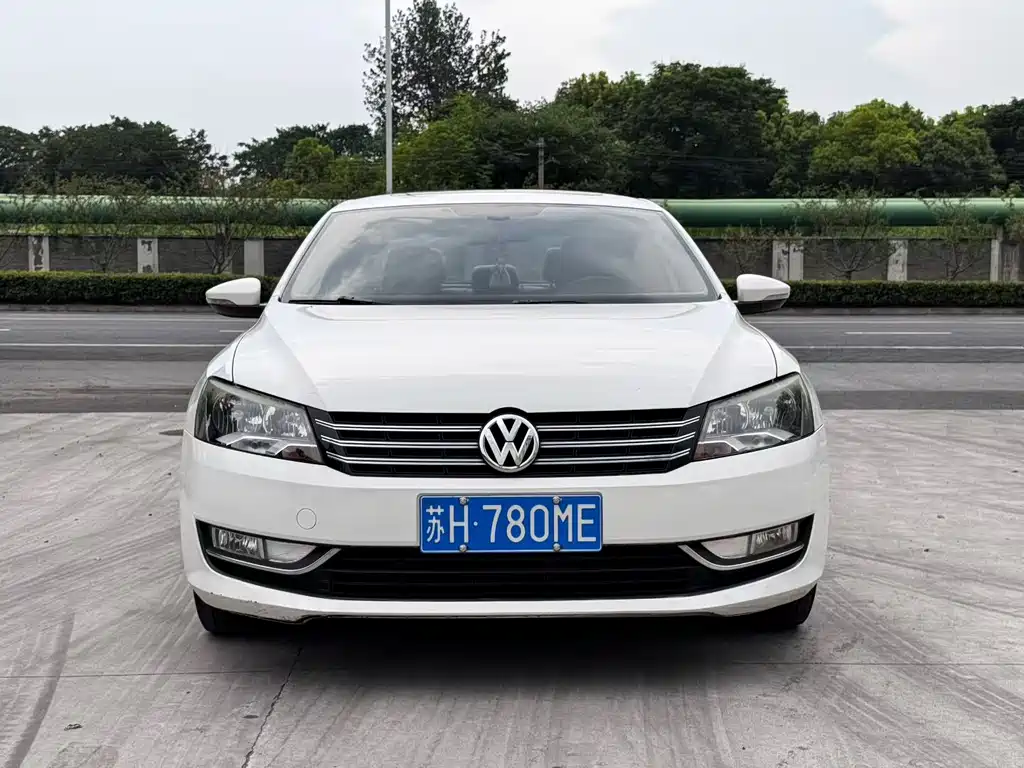 Volkswagen Passat 2012